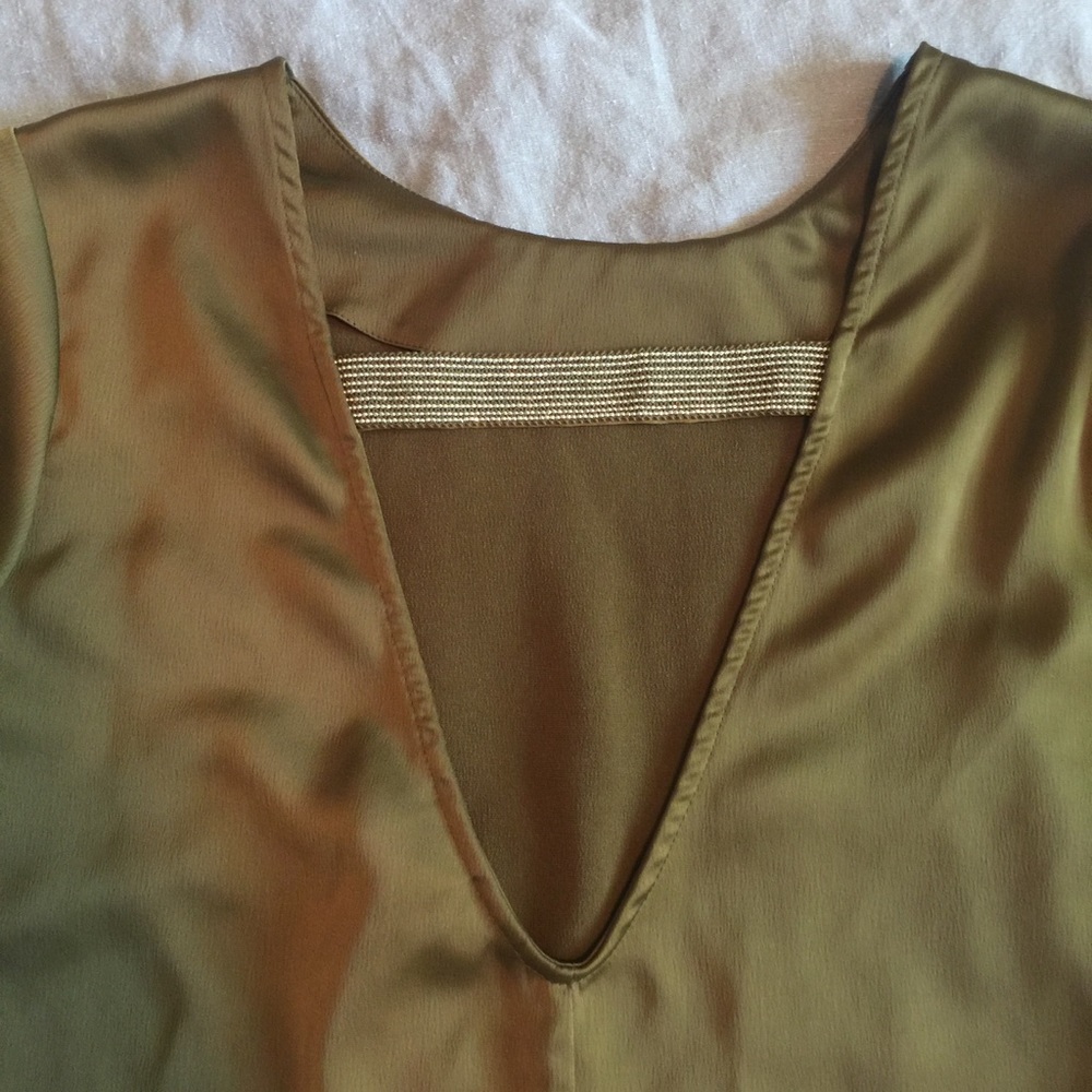 H&M cold shoulders dress